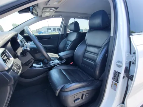 Another view of 2019 Kia Sorento SX V6 for sale in Terre Haute, IN at Dorsett Nissan