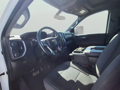 More photos of 2022 Chevrolet Silverado 3500 LT at Dorsett Nissan, IN