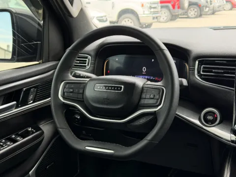 More photos of 2023 Jeep Wagoneer Series I at Dorsett Nissan, IN