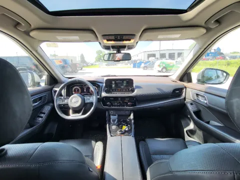 Photos of 2021 Nissan Rogue Platinum for sale in Terre Haute, IN at Dorsett Nissan