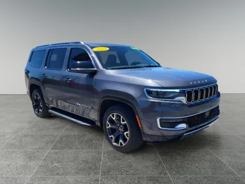 More photos of 2024 Jeep Wagoneer Series III at Dorsett Nissan, IN