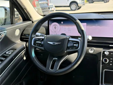 More photos of 2025 Genesis GV80 2.5T Standard at Dorsett Nissan, IN