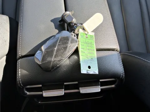 Photos of 2025 Genesis GV80 2.5T Standard for sale in Terre Haute, IN at Dorsett Nissan