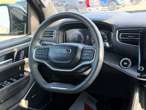 More photos of 2024 Jeep Wagoneer Series II at Dorsett Nissan, IN