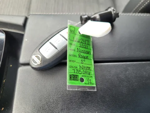 More photos of 2021 Nissan Rogue S at Dorsett Nissan, IN