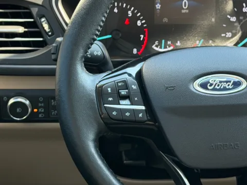 More photos of 2021 Ford Escape SEL at Dorsett Nissan, IN