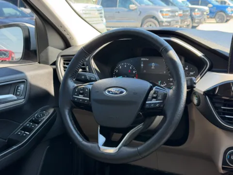 More photos of 2021 Ford Escape SEL at Dorsett Nissan, IN