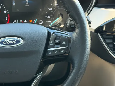 More photos of 2021 Ford Escape SEL at Dorsett Nissan, IN