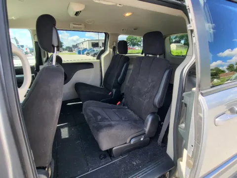 More photos of 2013 Dodge Grand Caravan SXT at Dorsett Nissan, IN