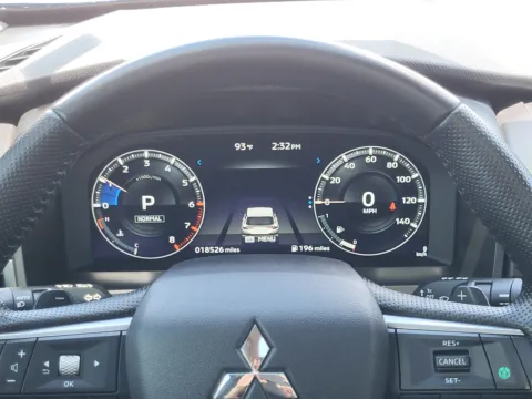 More photos of 2024 Mitsubishi Outlander SE at Dorsett Nissan, IN