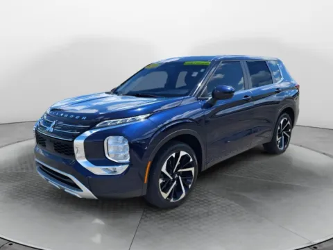 Blue 2024 Mitsubishi Outlander SE for sale in Terre Haute, IN