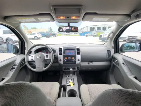 Photos of 2020 Nissan Frontier SV for sale in Terre Haute, IN at Dorsett Nissan