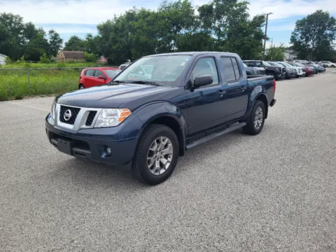 Blue 2020 Nissan Frontier SV for sale in Terre Haute, IN