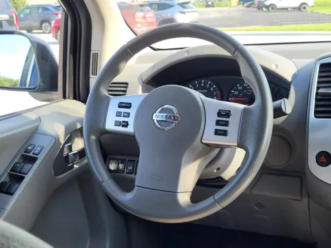 More photos of 2020 Nissan Frontier SV at Dorsett Nissan, IN