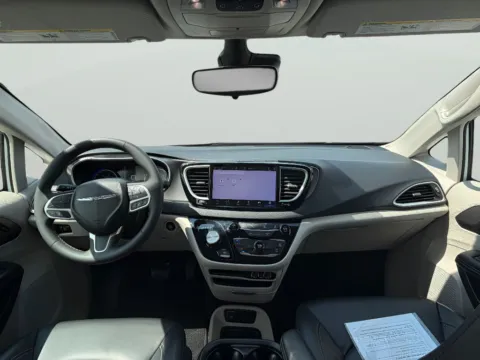 Photos of 2023 Chrysler Pacifica Touring L for sale in Terre Haute, IN at Dorsett Nissan