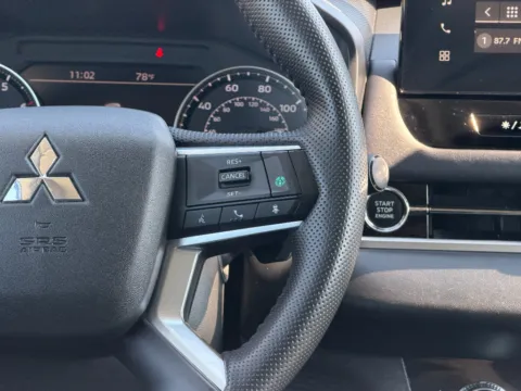 More photos of 2025 Mitsubishi Outlander SE at Dorsett Nissan, IN