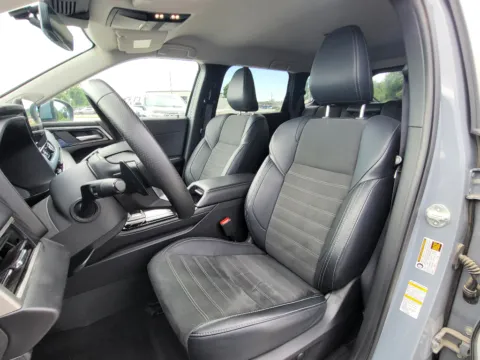 Another view of 2025 Mitsubishi Outlander SE for sale in Terre Haute, IN at Dorsett Nissan