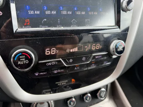 More photos of 2015 Nissan Murano Platinum at Dorsett Nissan, IN
