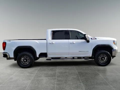 More photos of 2021 GMC Sierra 2500 SLE at Dorsett Nissan, IN