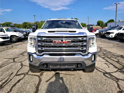 Photos of 2021 GMC Sierra 2500 SLE for sale in Terre Haute, IN at Dorsett Nissan