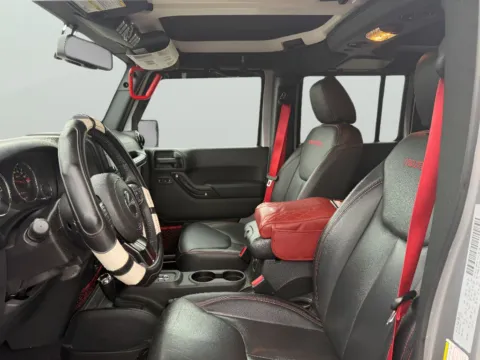 More photos of 2018 Jeep Wrangler Rubicon Recon at Dorsett Nissan, IN