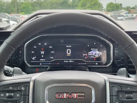 More photos of 2025 GMC Sierra 1500 SLT at Dorsett Nissan, IN