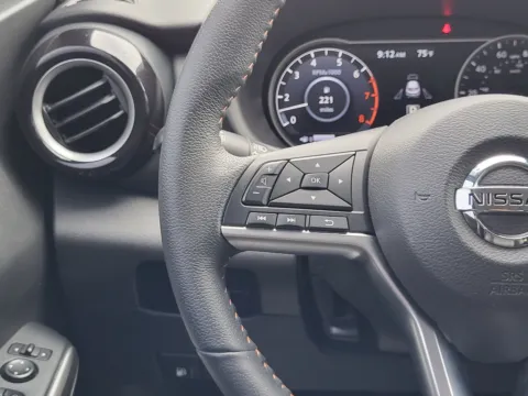 More photos of 2020 Nissan Kicks SR at Dorsett Nissan, IN