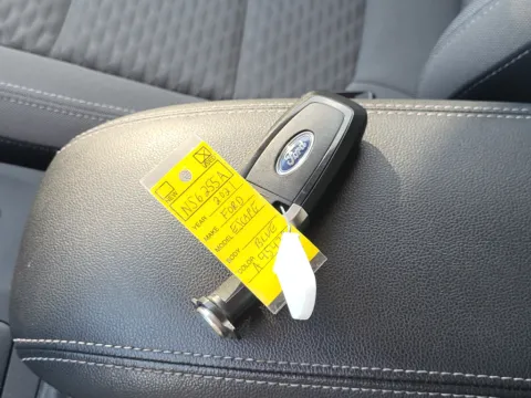 More photos of 2021 Ford Escape SE at Dorsett Nissan, IN