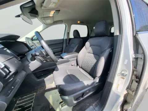 More photos of 2022 Nissan Pathfinder SV at Dorsett Nissan, IN