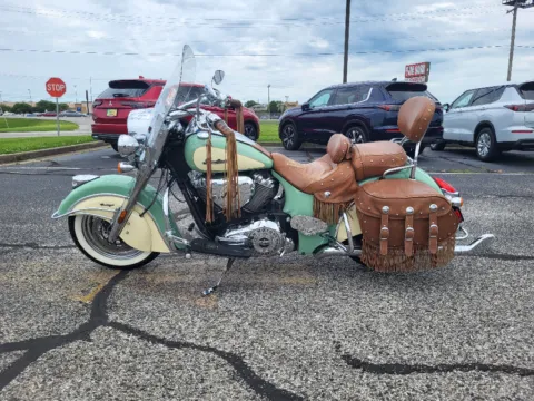 More photos of 2015 Indian Chief Vintage at Dorsett Nissan, IN