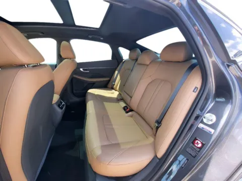 More photos of 2021 Hyundai Sonata Limited at Dorsett Nissan, IN