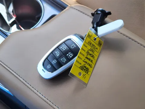 More photos of 2021 Hyundai Sonata Limited at Dorsett Nissan, IN