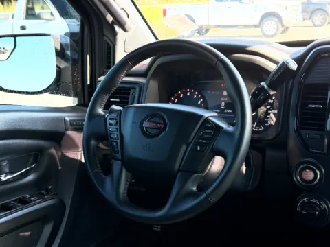 More photos of 2021 Nissan Titan PRO-4X at Dorsett Nissan, IN