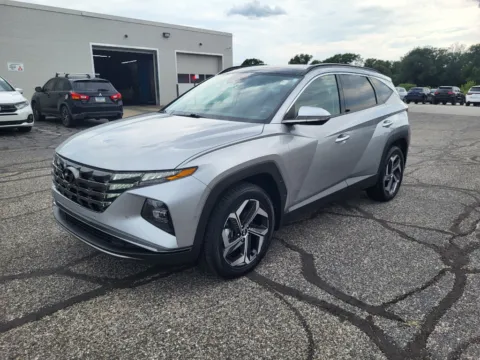 Silver 2024 Hyundai Tucson Limited for sale in Terre Haute, IN