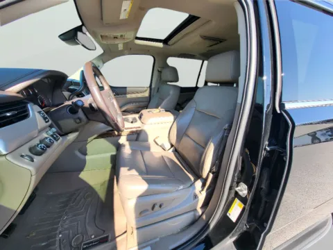 Another view of 2016 GMC Yukon XL 1500 SLT for sale in Terre Haute, IN at Dorsett Nissan