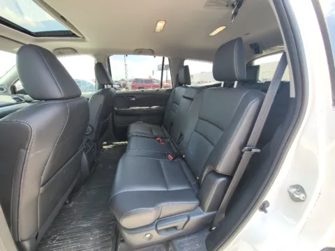 More photos of 2022 Honda Pilot Special Edition at Dorsett Nissan, IN
