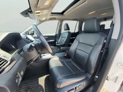 More photos of 2022 Honda Pilot Special Edition at Dorsett Nissan, IN