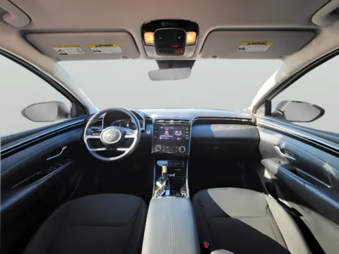 Photos of 2023 Hyundai Tucson SEL for sale in Terre Haute, IN at Dorsett Nissan