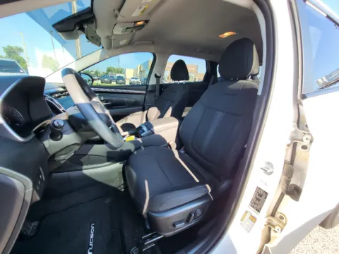 Another view of 2023 Hyundai Tucson SEL for sale in Terre Haute, IN at Dorsett Nissan