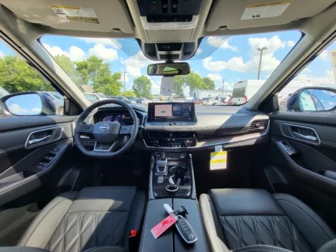 Photos of 2026 Nissan Rogue Platinum for sale in Terre Haute, IN at Dorsett Nissan