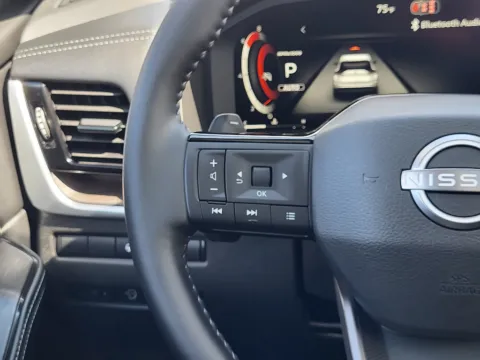 More photos of 2026 Nissan Rogue Platinum at Dorsett Nissan, IN