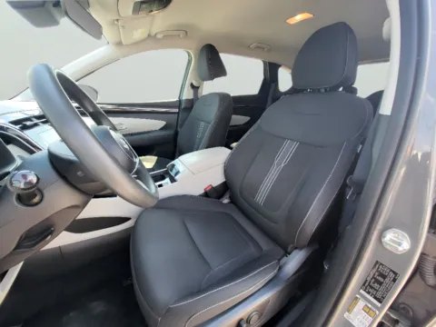 Another view of 2024 Hyundai Tucson SEL for sale in Terre Haute, IN at Dorsett Nissan