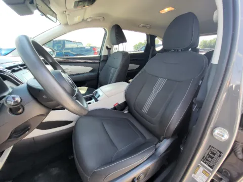 Another view of 2024 Hyundai Tucson SEL for sale in Terre Haute, IN at Dorsett Nissan