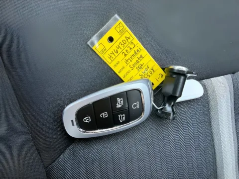 More photos of 2023 Hyundai Sonata SEL at Dorsett Nissan, IN