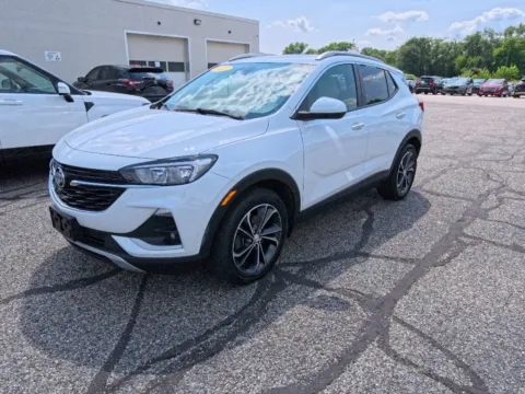 White 2023 Buick Encore GX Select for sale in Terre Haute, IN