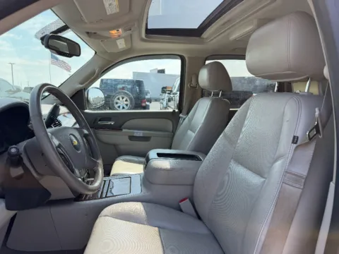 More photos of 2013 Chevrolet Tahoe LTZ at Dorsett Nissan, IN