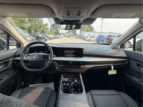 Photos of 2026 Nissan Murano Platinum for sale in Terre Haute, IN at Dorsett Nissan