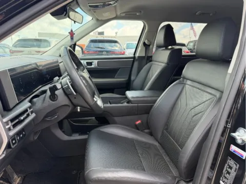More photos of 2025 Hyundai Santa Fe Hybrid SEL at Dorsett Nissan, IN