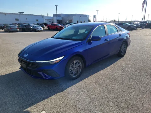Blue 2024 Hyundai Elantra SEL for sale in Terre Haute, IN