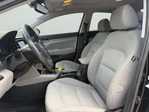 More photos of 2018 Hyundai Elantra Value Edition at Dorsett Nissan, IN